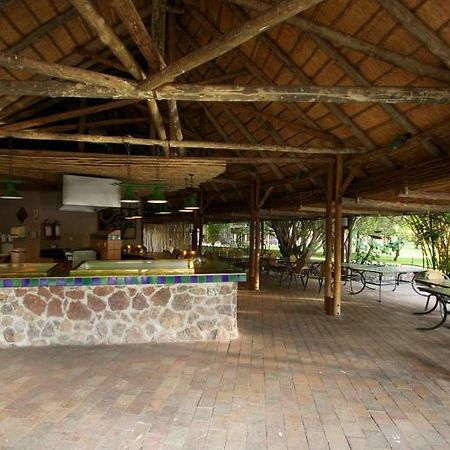 Cresta Mowana Safari Lodge Kasane Exterior foto