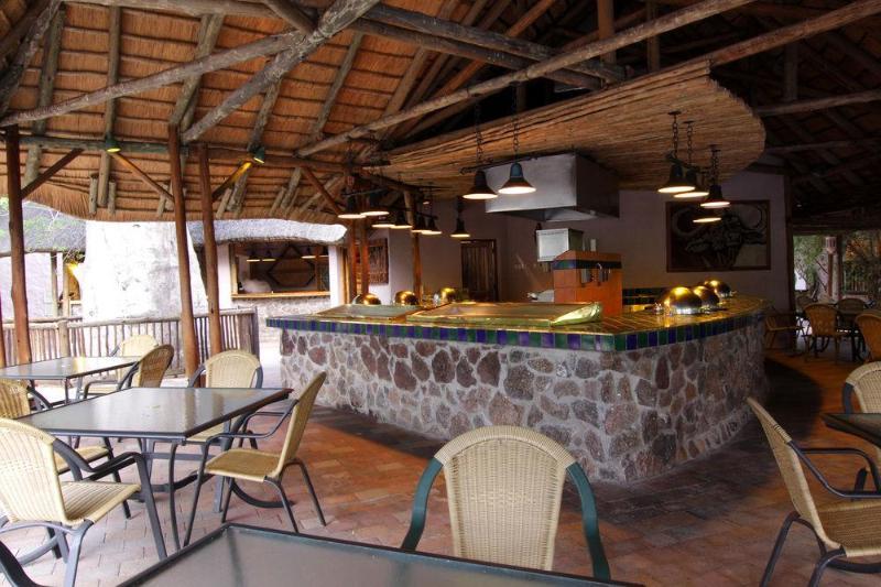 Cresta Mowana Safari Lodge Kasane Exterior foto