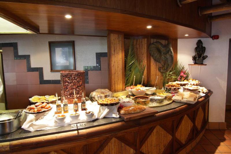 Cresta Mowana Safari Lodge Kasane Exterior foto