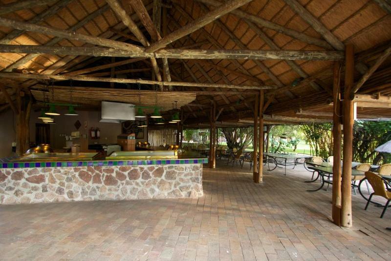Cresta Mowana Safari Lodge Kasane Exterior foto